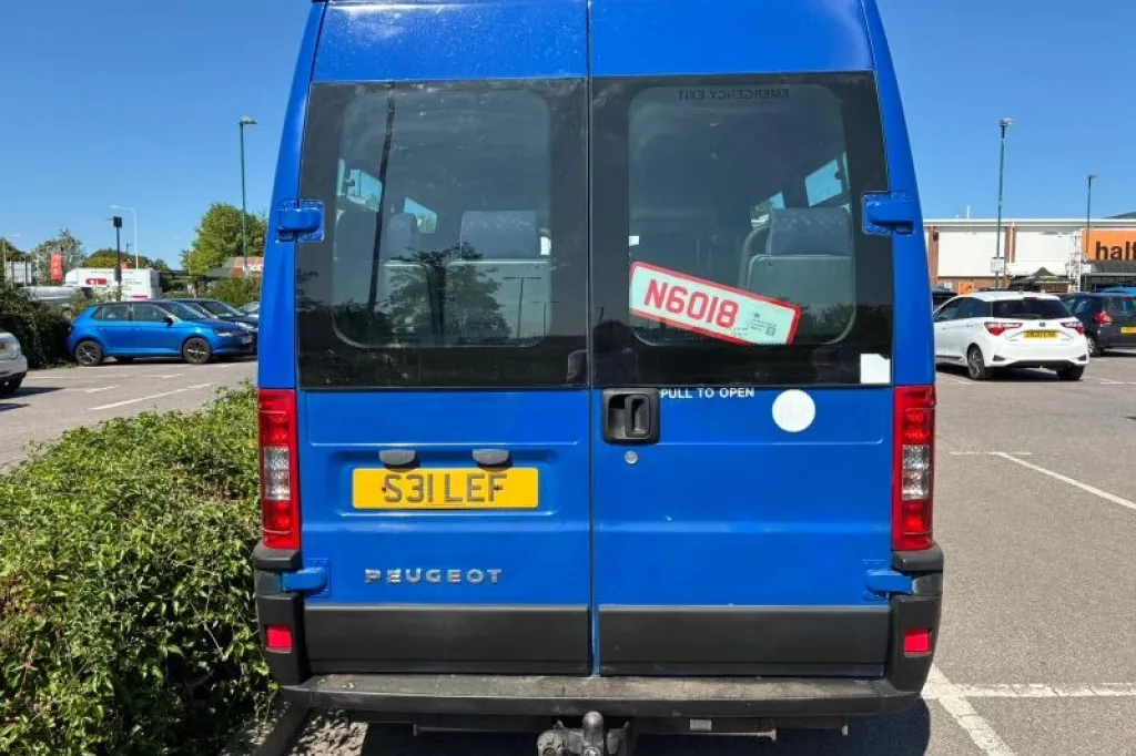 2005 PEUGEOT BOXER MINIBUS – ONLY 51,000 MILES