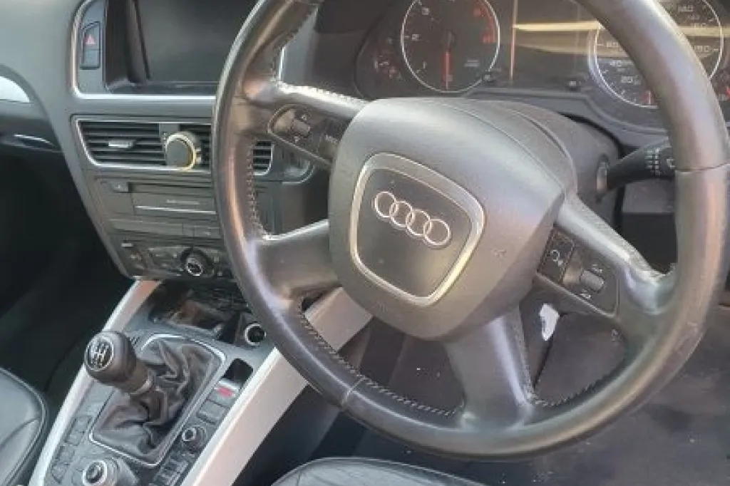 Audi Q5 2.0 tdi quattro