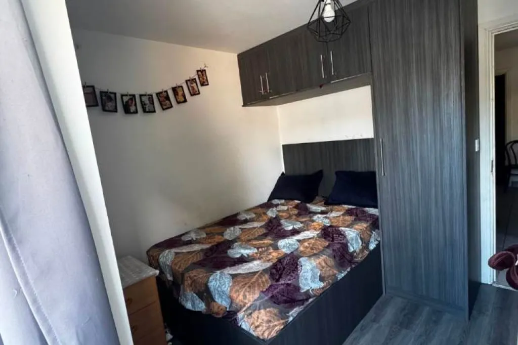 🏡 2-BEDROOM FLAT TO RENT – ADDLESTONE, KT15 1TR