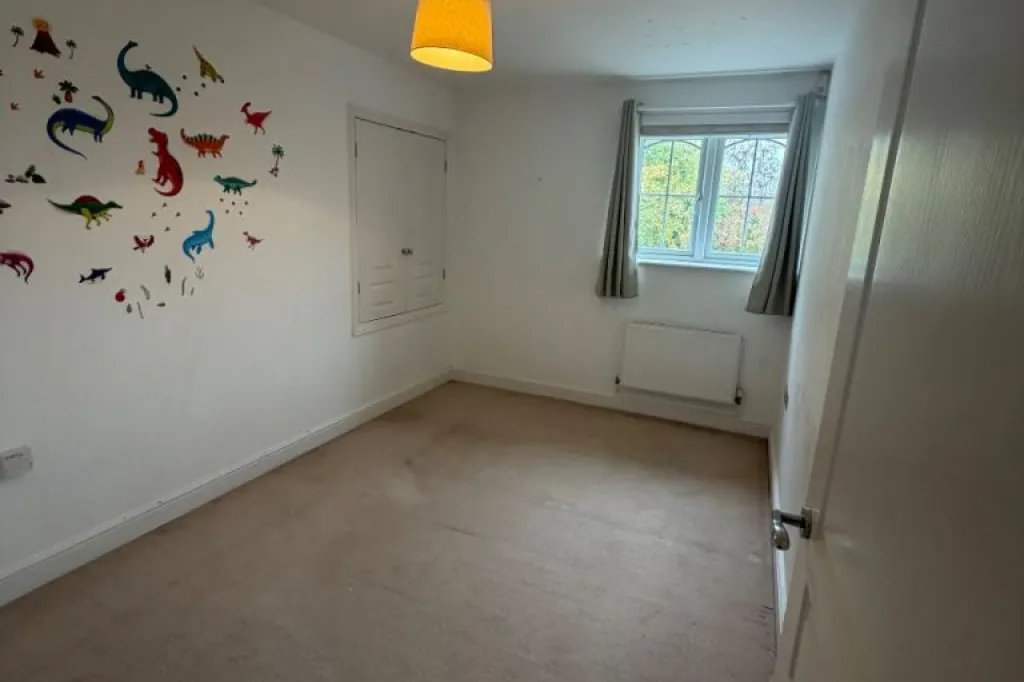 2 Bedrooms 2 Bathrooms Massionette Beautifully done is available to rent in Winkfield Windsor SL4