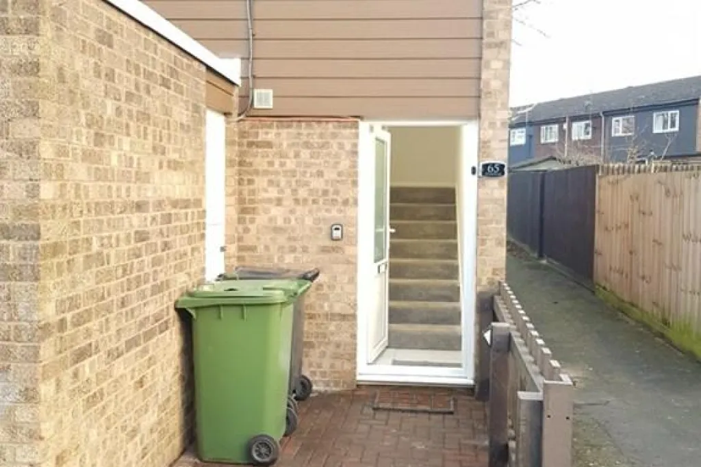 1 bedroom flat in Stumpacre, Peterborough, PE3 (1 bed) (#2960345)