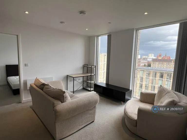 2 bedroom flat in Boundary Lane, Manchester, M15 (2 bed) (#2809707)
