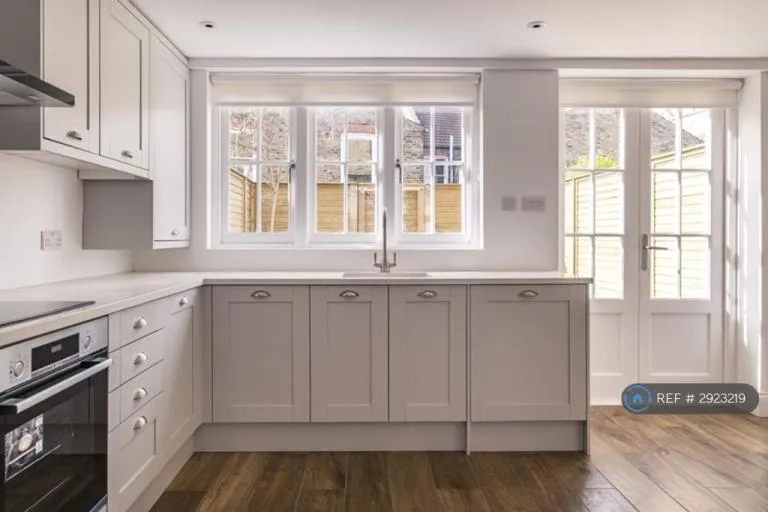 4 bedroom house in St. Ann's Park Road, London, SW18 (4 bed) (#2923219)