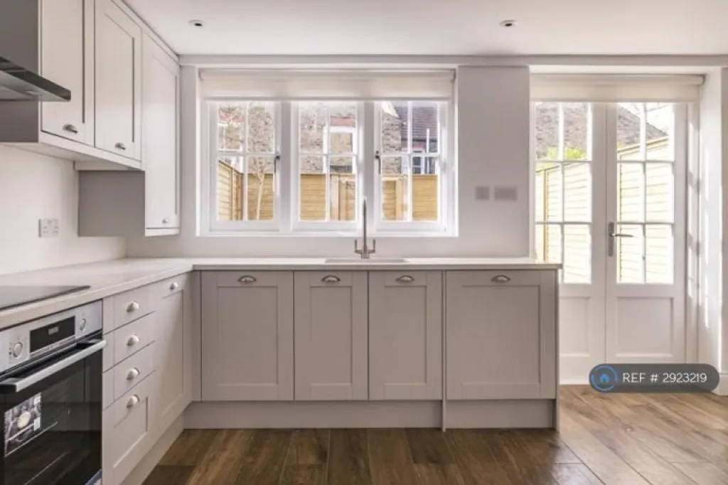 4 bedroom house in St. Ann's Park Road, London, SW18 (4 bed) (#2923219)