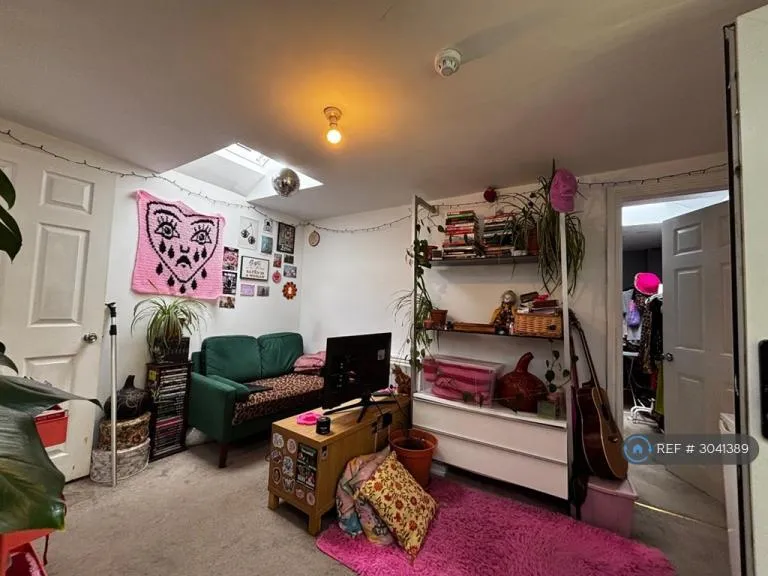 1 bedroom flat in Hill St, Bristol, BS3 (1 bed) (#3041389)