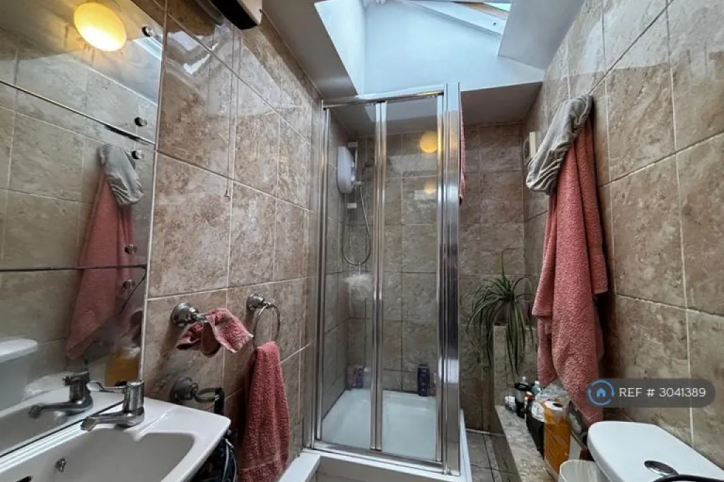 1 bedroom flat in Hill St, Bristol, BS3 (1 bed) (#3041389)
