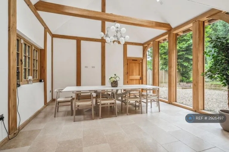 4 bedroom house in Park Lane, Old Knebworth, Knebworth, SG3 (4 bed) (#2926497)