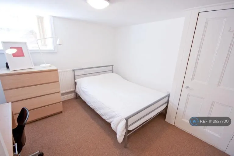4 bedroom house in North Sherwood Street Students, Nottingham, NG1 (4 bed) (#2927700)