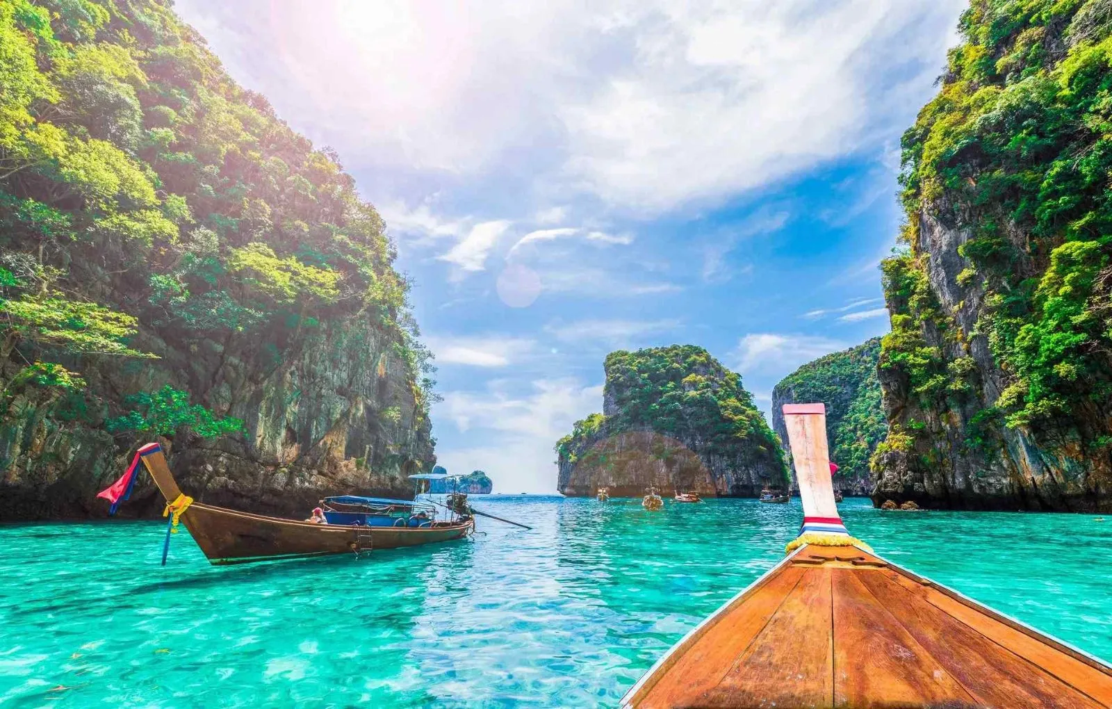 Temples, Tides & Thai Nights: Thailand Holiday Packages