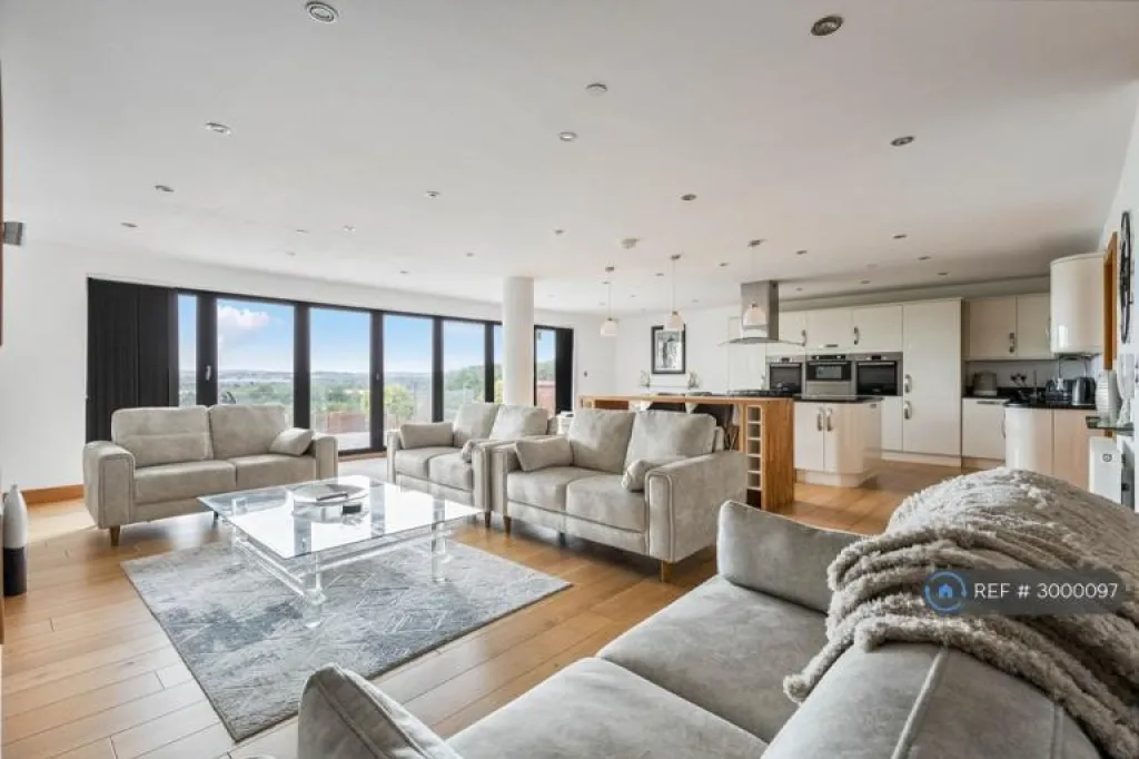 6 bedroom house in Manygates Lane, Wakefield, WF2 (6 bed) (#3000097)