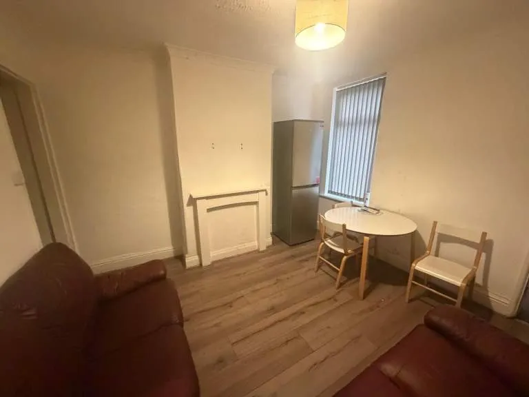 Handsworth/uc/supported/pip/esa