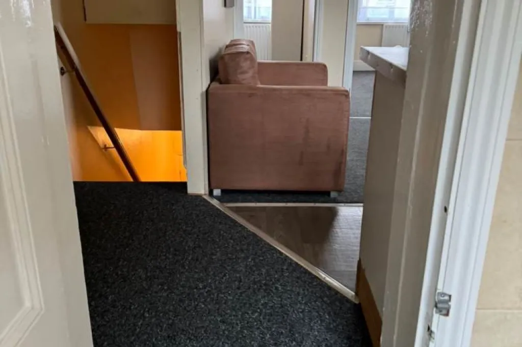 2 BED FLAT TO RENT IN IG1
