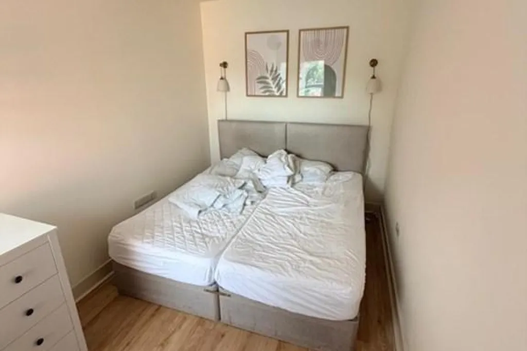 2 bedroom flat in Norfolk Road, Reading, RG30 (2 bed) (#2918828)