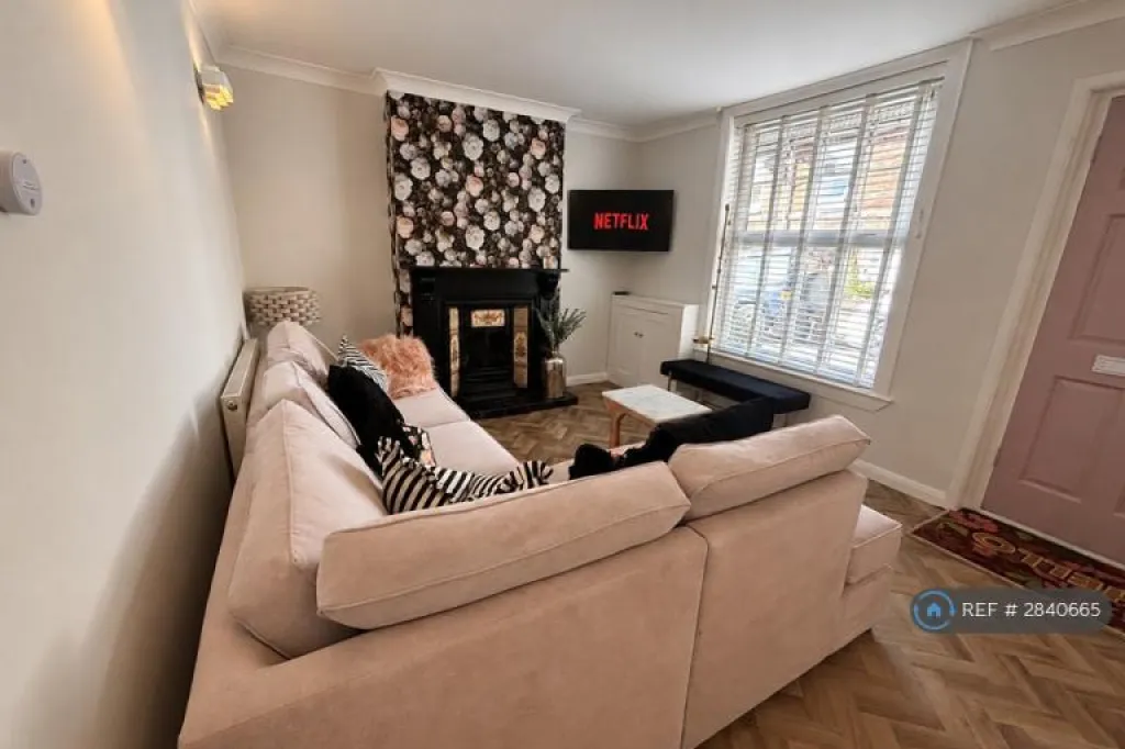 2 bedroom house in Dale St, Tunbridge Wells, TN1 (2 bed) (#2840665)