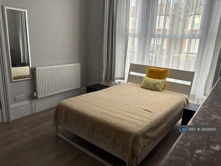 1 bedroom in Kingswood Road, Goodmayes, IG3 (#2932902)