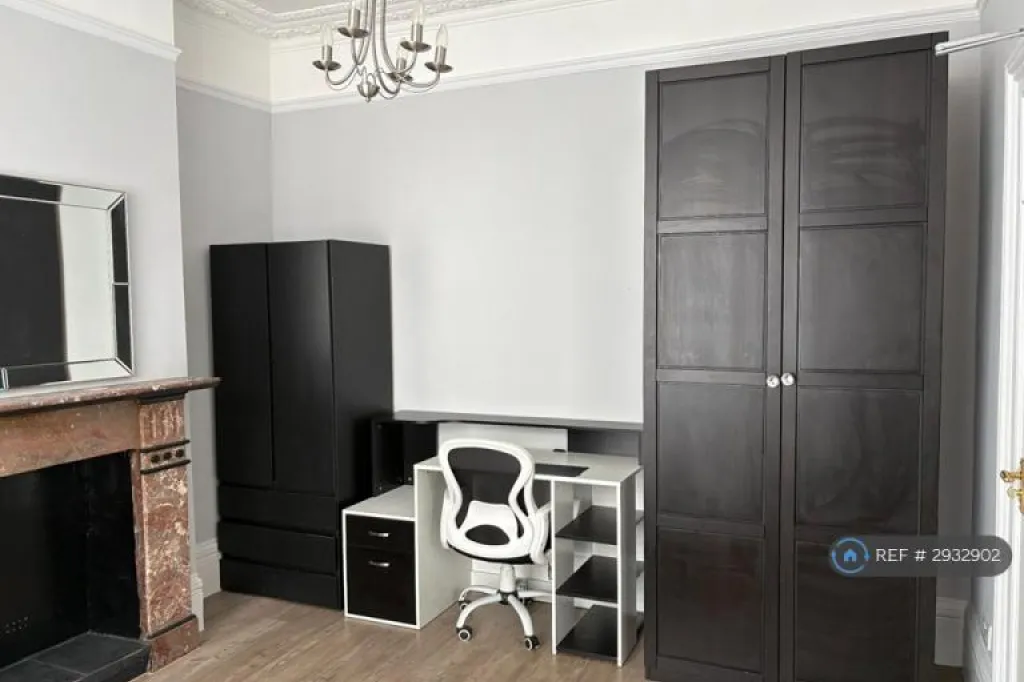 1 bedroom in Kingswood Road, Goodmayes, IG3 (#2932902)