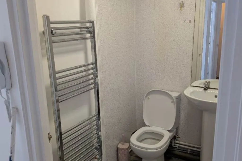 2 bedroom flat in Dagenham