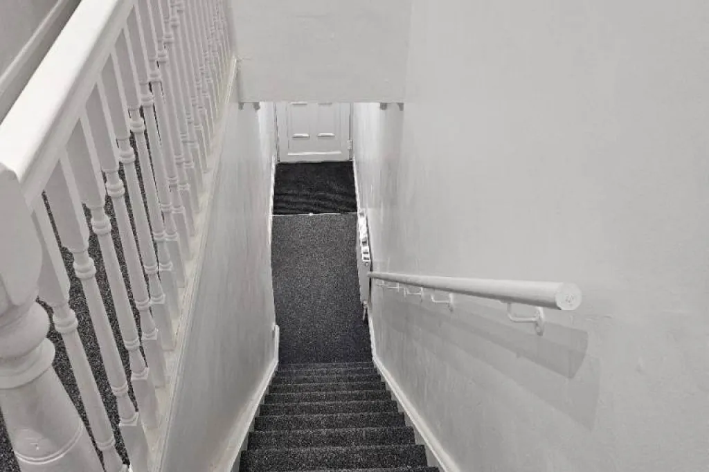 3-Bedroom House to Rent in Grimsby – Company Lets Available