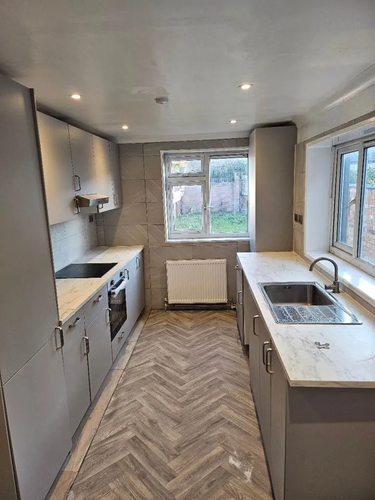 3-Bedroom House to Rent in Grimsby – Company Lets Available