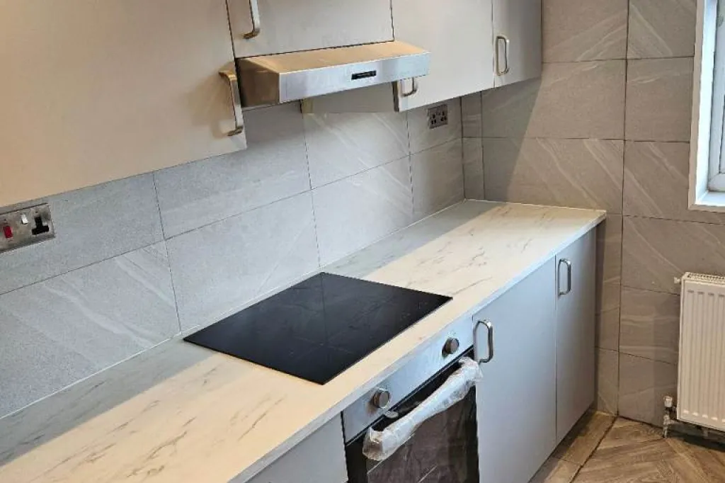 3-Bedroom House to Rent in Grimsby – Company Lets Available